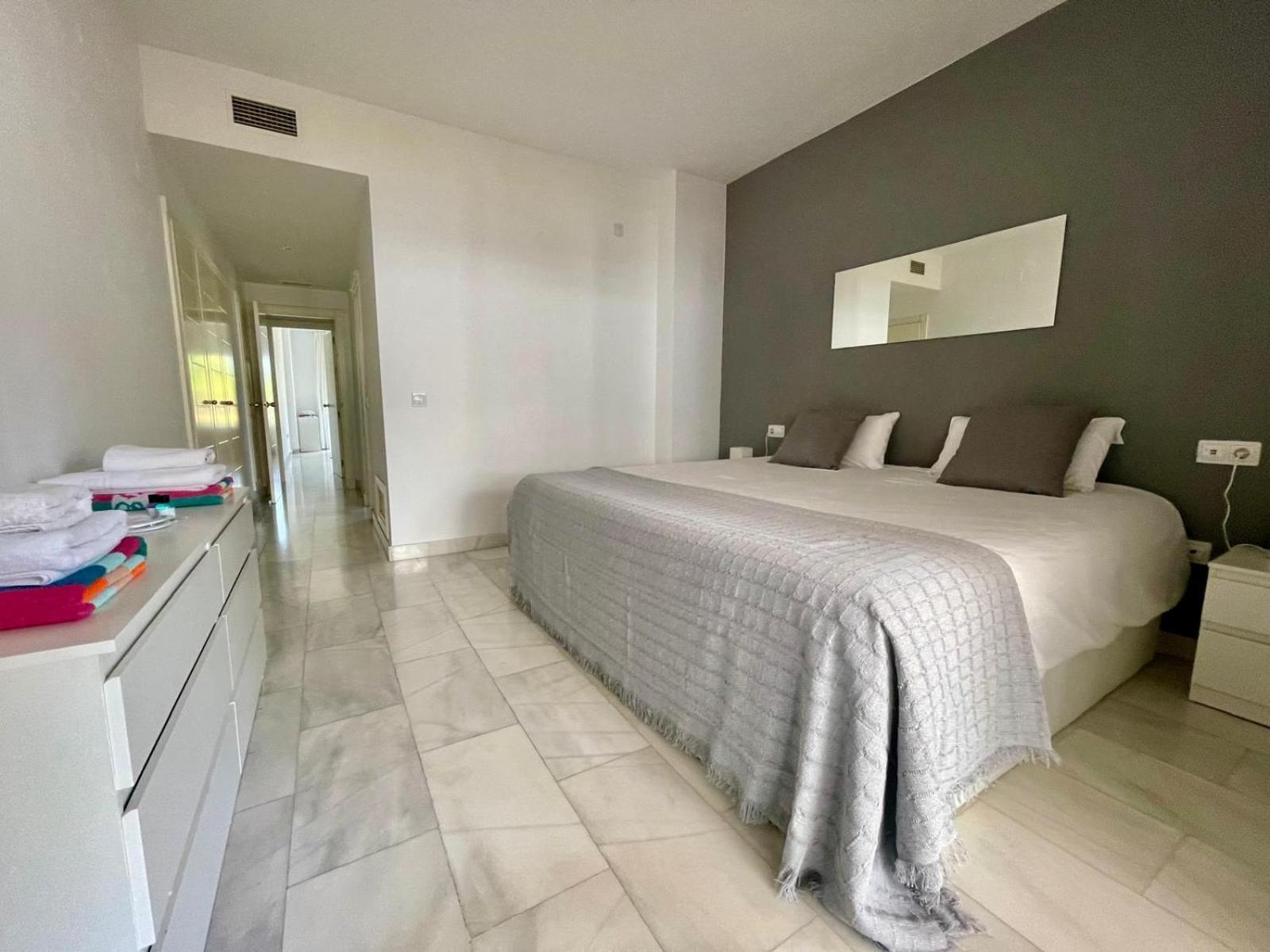Solguest Apt A 7 Minutos De Puerto Banus 1ª Linea Playa!!! มาร์เบยา ภายนอก รูปภาพ